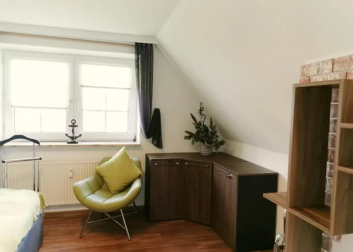 Deichgefluester - An De Warft Büsum