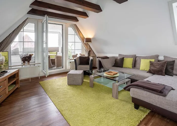 Deichgefluester - An De Warft * Büsum